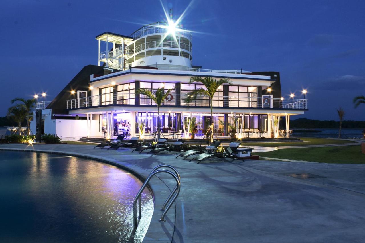 Doulos Phos The Ship Hotel Lagoi Exterior photo